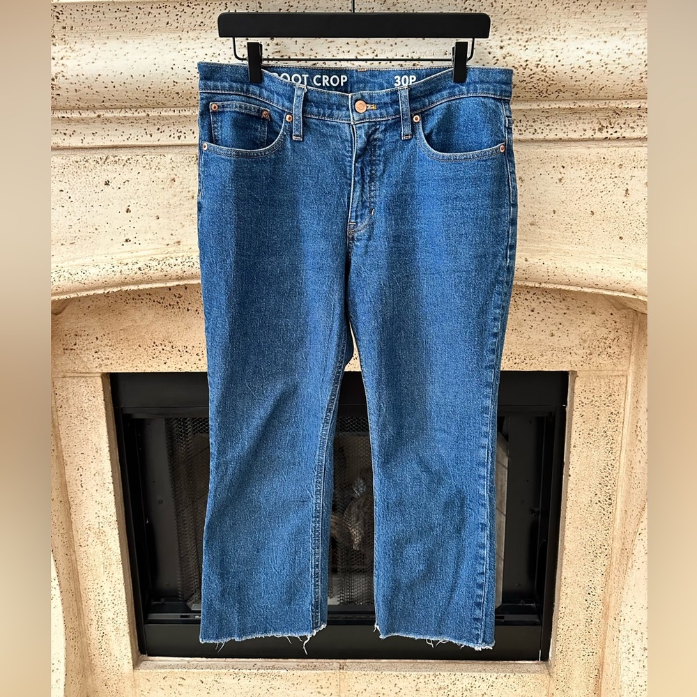 J. Crew 9" demi-boot crop jean in Trailhead wash Size 30P